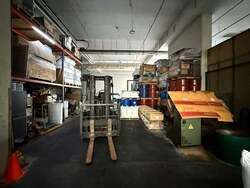 WCEGA Plaza (D23), Warehouse #606852381